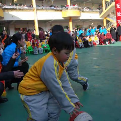 栾川县第二实验幼儿园“展风采、秀特长、争做阳光宝贝”阳光体育活动