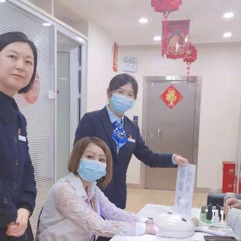 指尖上的风采，建行南湖花园支行女神节主题活动