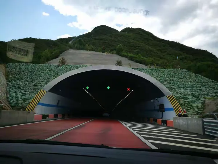 京礼高速隧道