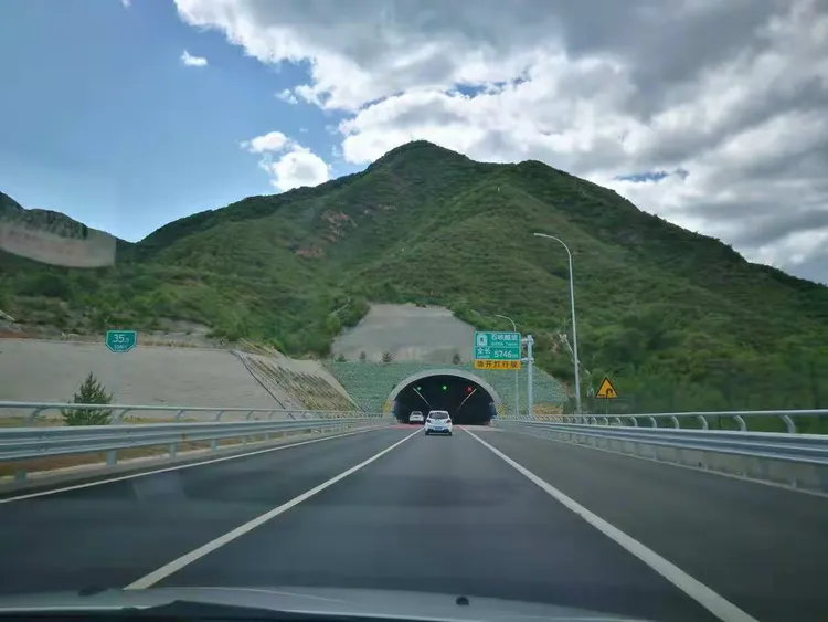 京礼高速隧道