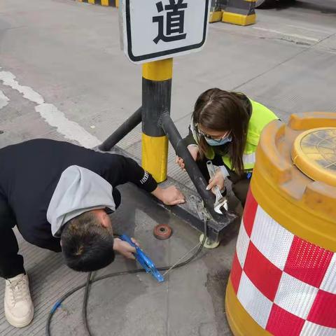 加强设备日常维护 全力保安全保畅通