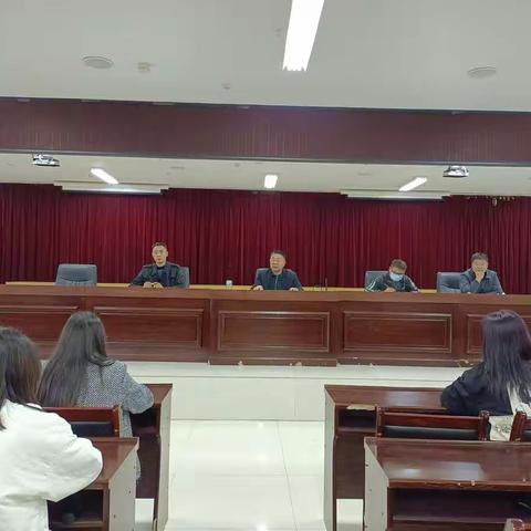 "常树忧患意识，常怀责任之心"一一周口幼师举办班长专题会