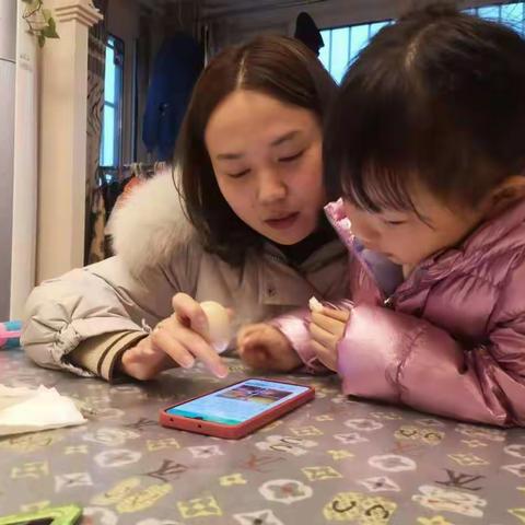 务川县中心幼儿园丹砂园中五班《神奇的鸡蛋》“班本化”课程收官日