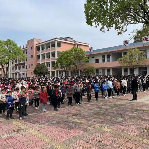 珍爱生命，远离危险水域，预防溺水，从我做起——记樟树墩学校防溺水签名活动