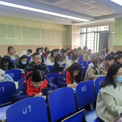 高效练习 示范引领——记庐山路小学数学练习课专题研讨