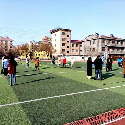花开向阳，满园馨香——记向阳小学“三八妇女节”活动