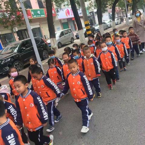 南街幼儿园爱眼护眼主题活动—保护眼睛，从我做起