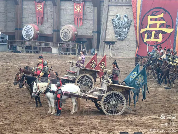 开封“清明上河园”经典实景演出《岳飞枪挑小梁王》惊艳全场