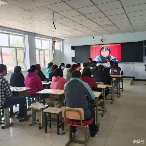 喜迎二十大 砥砺向未来| 哈咇嘎乡中心小学学习张桂梅先进事迹活动