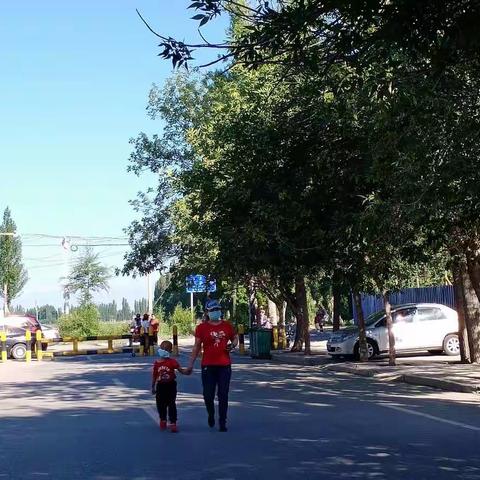 小营盘双语幼儿园开学第一天——神兽回笼了