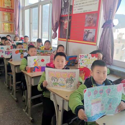 为了陶冶学生情操，丰富校园文化生活，12月25日黄继光中队举办了“庆元旦绘画展”。