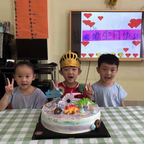 ㊗巩洛维小朋友生日快乐健康成长🎂🎂🎂