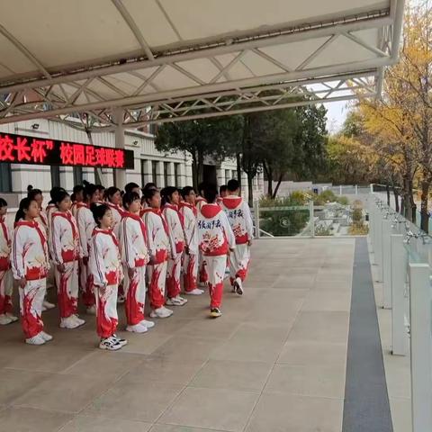 国旗🇨🇳飘扬，伴我成长——2023年10月30日六三中队升旗仪式