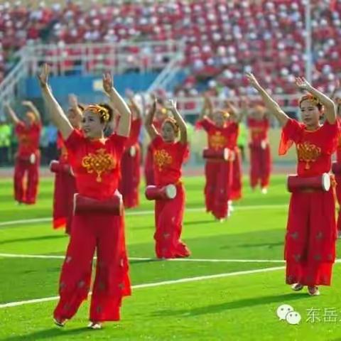 2016.7.30代县雁门关首届国际骑游大会开幕式表演百人手拍鼓