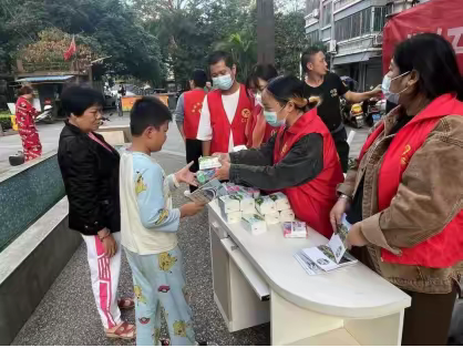 做好分类共守无疫小区