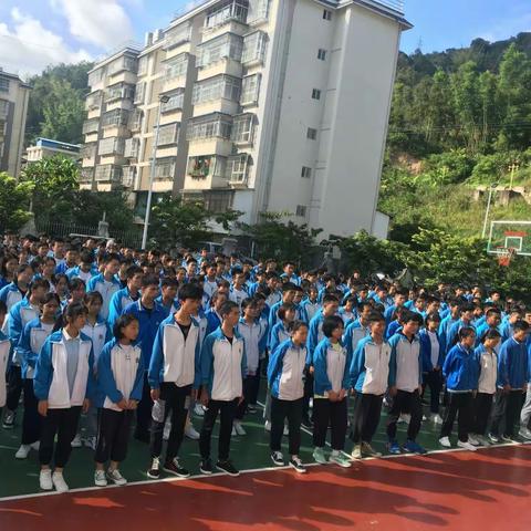 2021届高二下学期期中考试表彰会