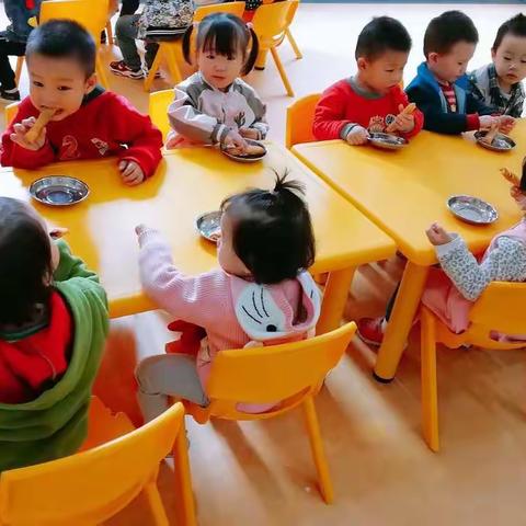 一直期待的万圣节终于到来了👻👻👻跟我们一起来参加我们幼儿园的万圣节吧😈😈😈