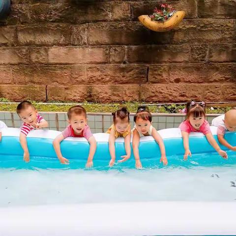 小小纸船水上漂，大家一起来游船⛵⛵⛵