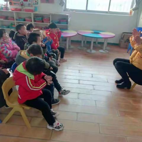 小班冬至主题活动——包饺子