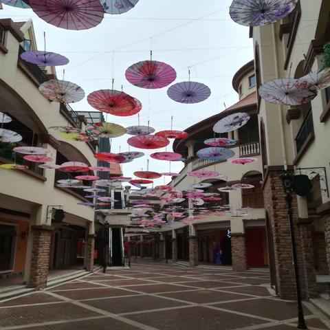 五一小长假来到铜锣湾非遗小苑转了转