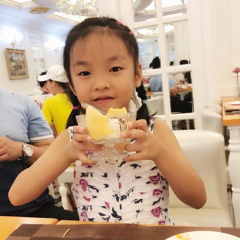 欣欣眼里的上海