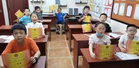 2022春季唐德谋书法培训中心十教室张老师硬笔班正式结束啦！