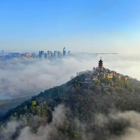 雾中即景——通师二附五（3）班    吴佳熹