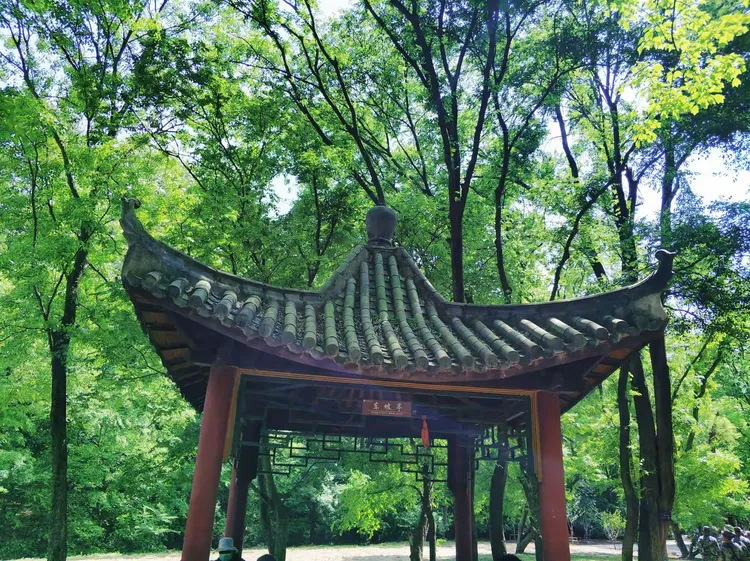 1.3.景区里的东坡亭