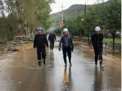 国道208线第三总监办组织开展雨后施工现场安全隐患排查工作