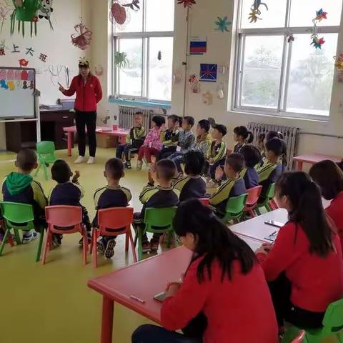 起航幼儿园大一班第九周学习生活剪影