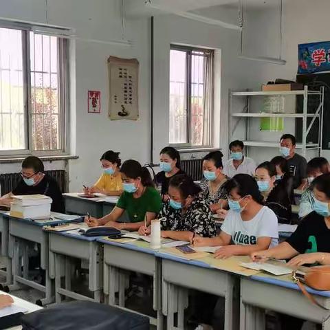 南贾镇东牛小学秋季开学准备工作