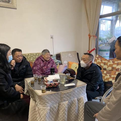 水城公司节前慰问困难党员