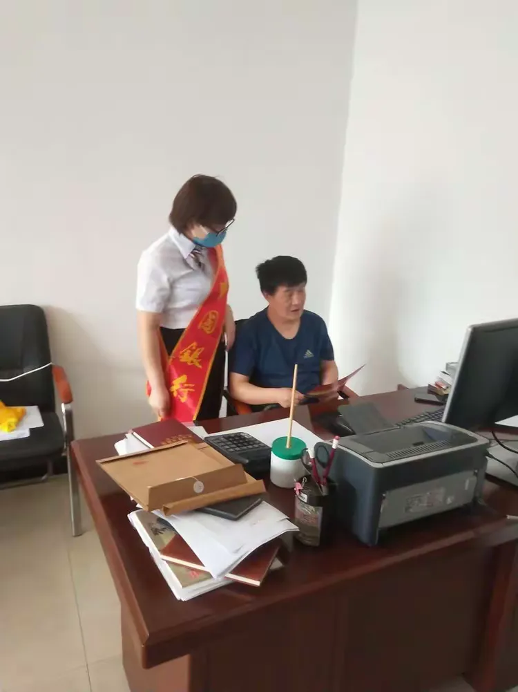 沁水支行营业部开展征信宣传活动