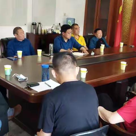 群众代表座谈会，凝心聚力谋发展