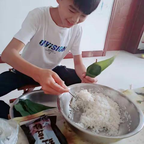 阳信县第三实验中学“我的节日.端午节”活动