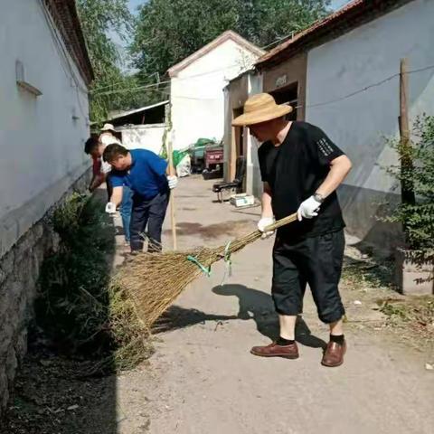 冒高温，战酷暑，药山街道创卫攻坚不放松