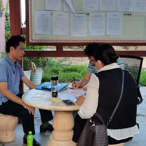 吉阳区委统战部到新村社区开展疫情防控健康管理工作