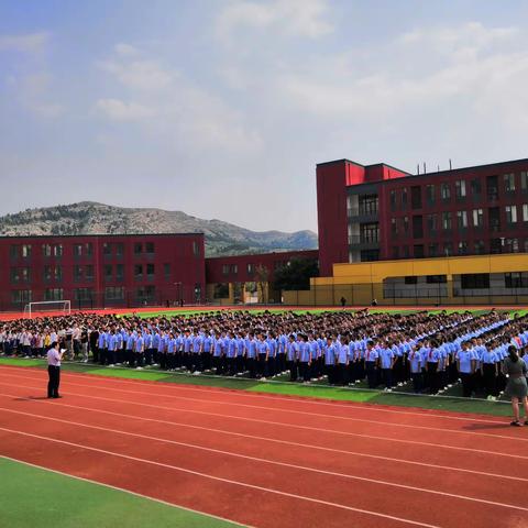 祝福伟大祖国，新学期新展望——泉泽初级中学、兴隆小学开学典礼