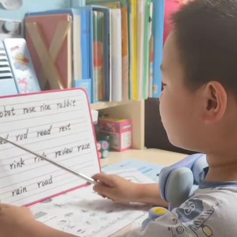 Day13-14自然拼读phonics Q R