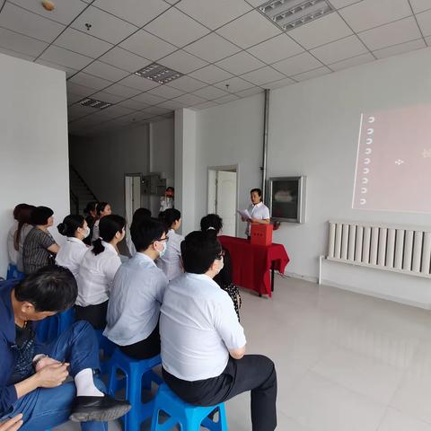 幸福里社区召开居民代表大会