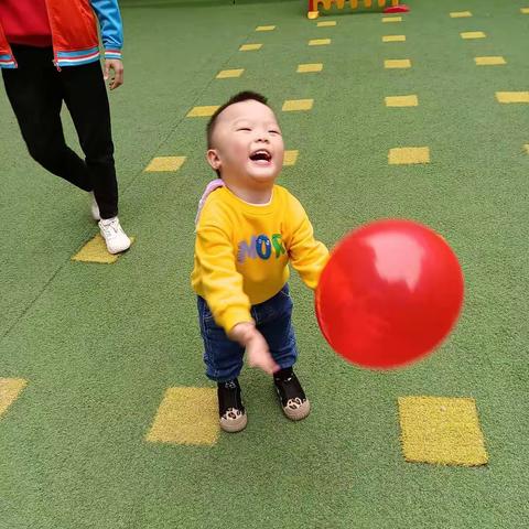 🎊育林幼儿园托班宝宝👫第二周生活日常！🎈🎈