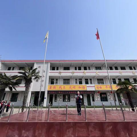 【悦德育】开高附小举行“喜迎二十大 争做好队员”新队员入队仪式