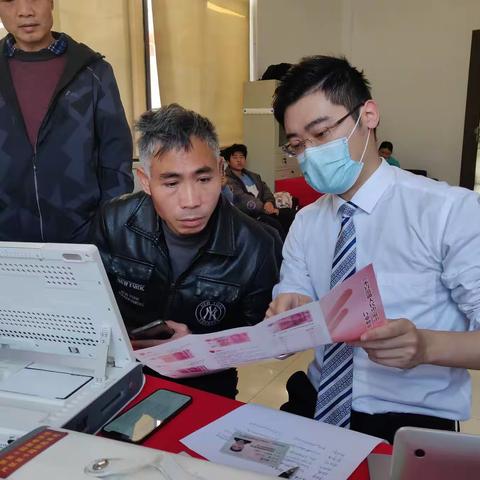 中国银行绍兴市分行营业部开展现金大篷车活动