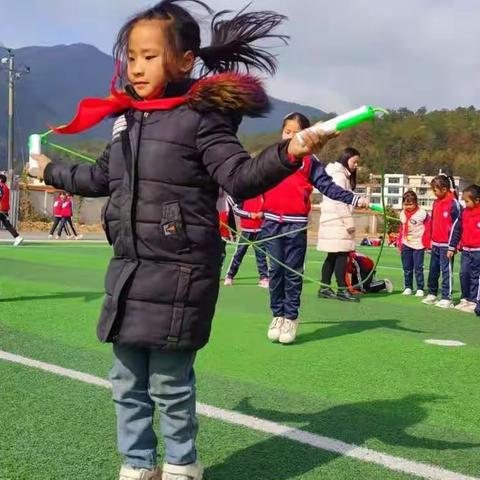 助力双减，乐享体育——遂川县禾源镇富溪小学2021年冬季趣味运动会