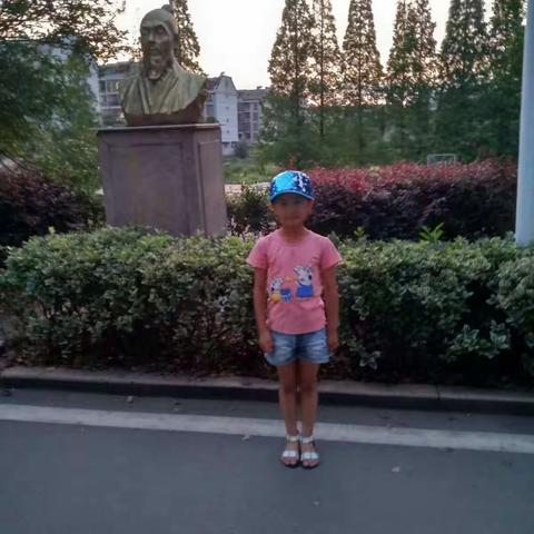 可可和德育室老师一起