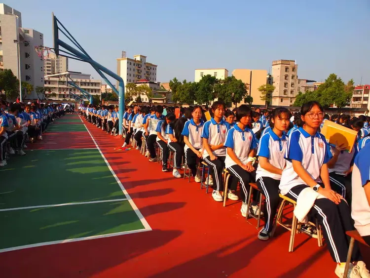 金秋九月开学季,扬帆起航正当时