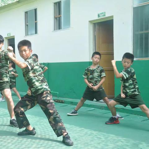 城市猎人军事夏令营——拳术、篮球