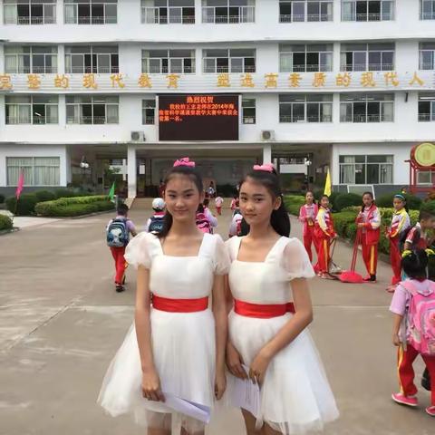 聪明伶俐的双胞胎姐妹花👩‍❤️‍👩👭