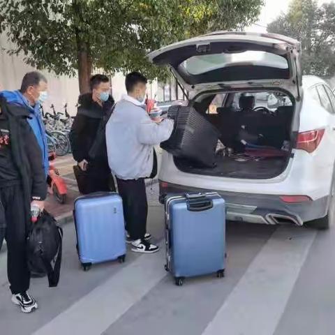一私家车非法载客被查