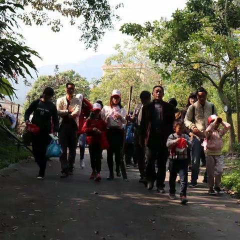 西南十二小一（2）班2018春游记